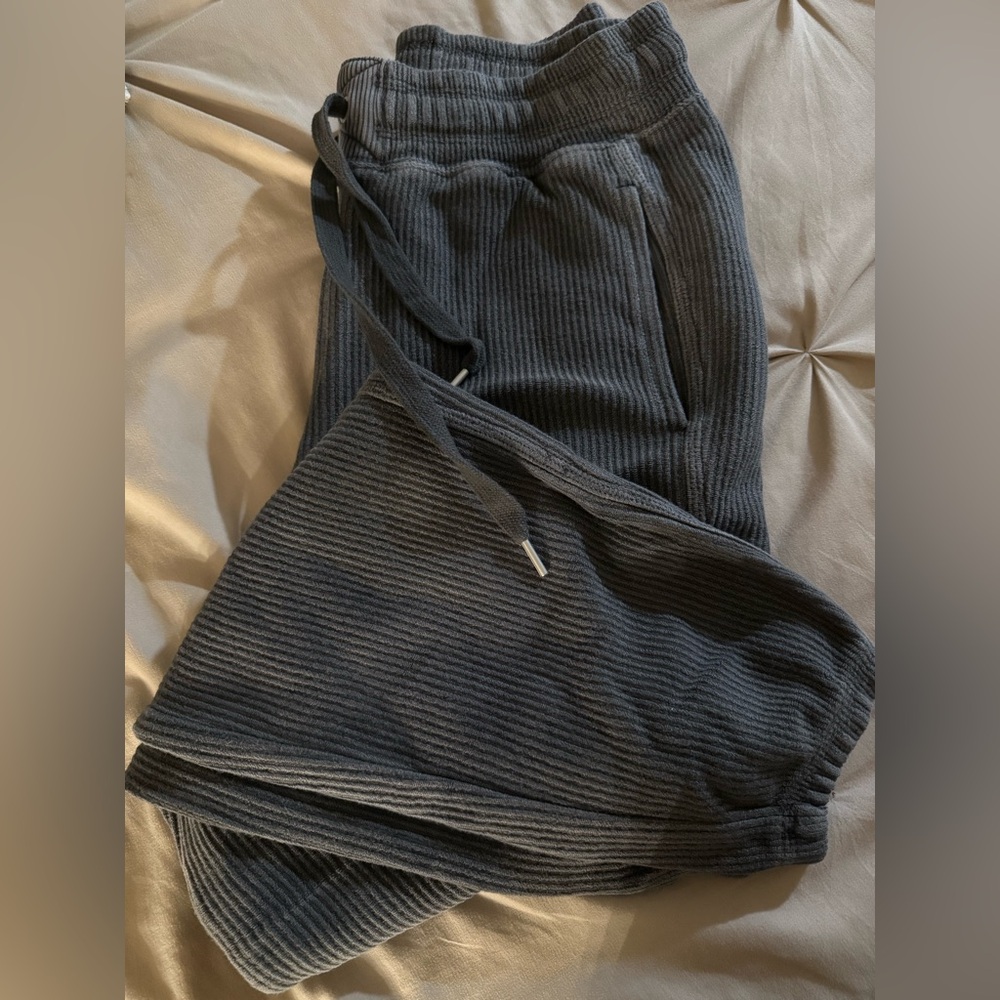 Women's Ribbed Gray Pants